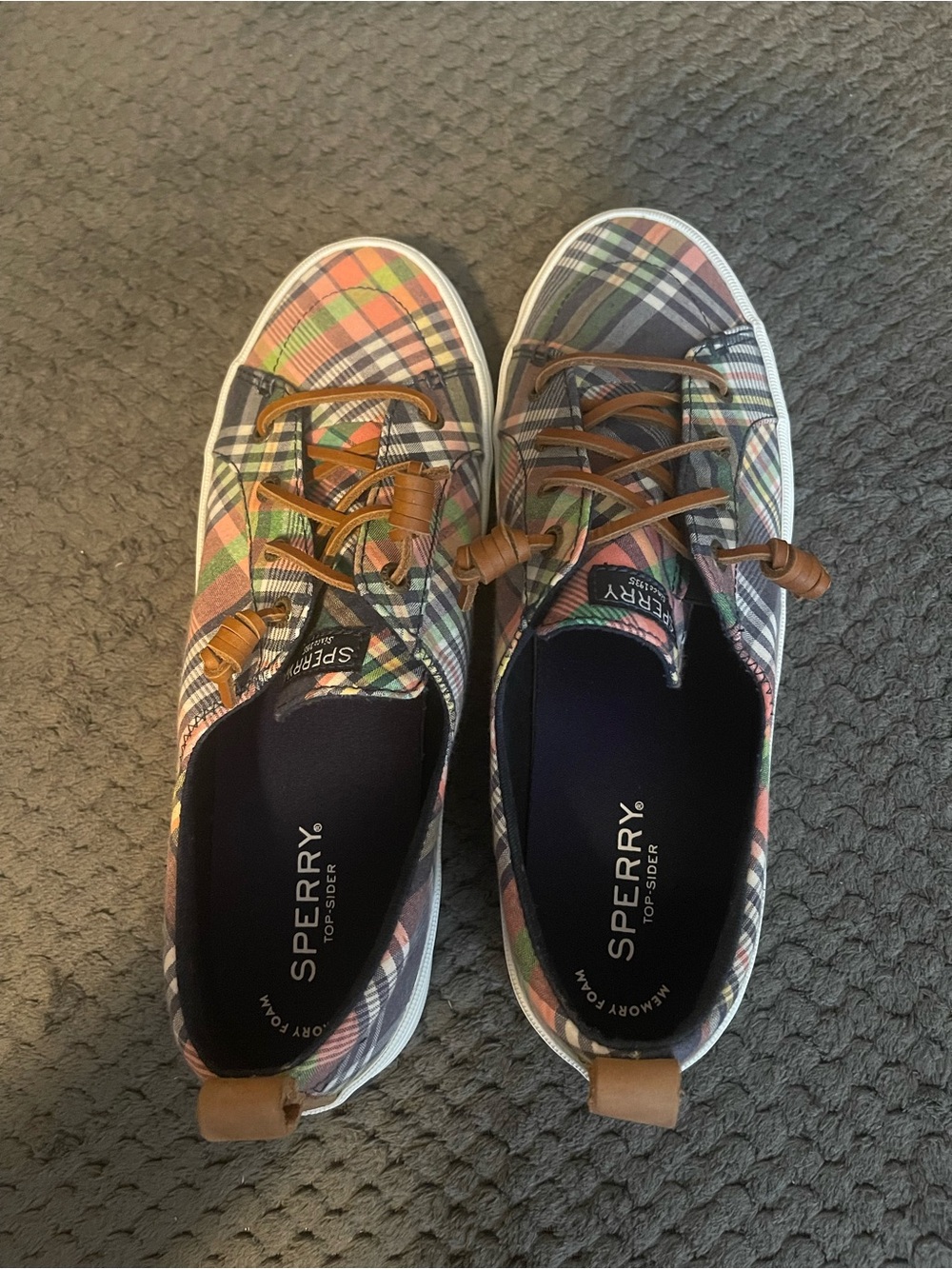 Sperry - Picture 5 of 8